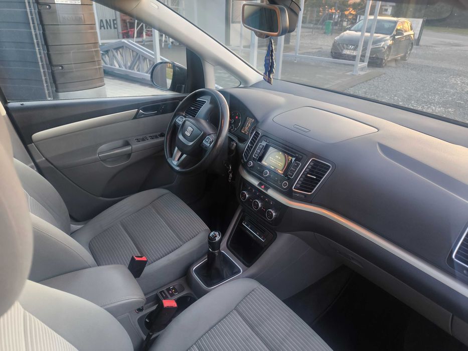 Seat Alhambra 7 osobowy wynajem, wypożyczalnia JBCARS