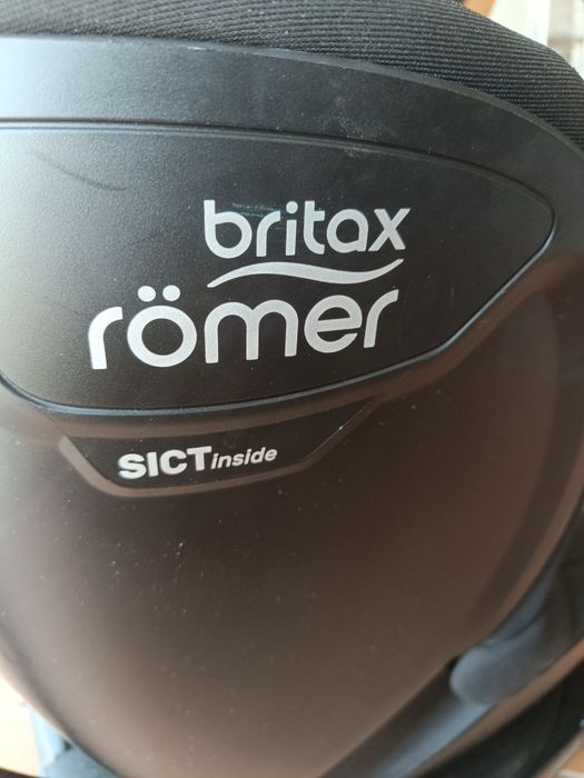 Cadeira Auto Britax Romer Swingfix M i-Size.