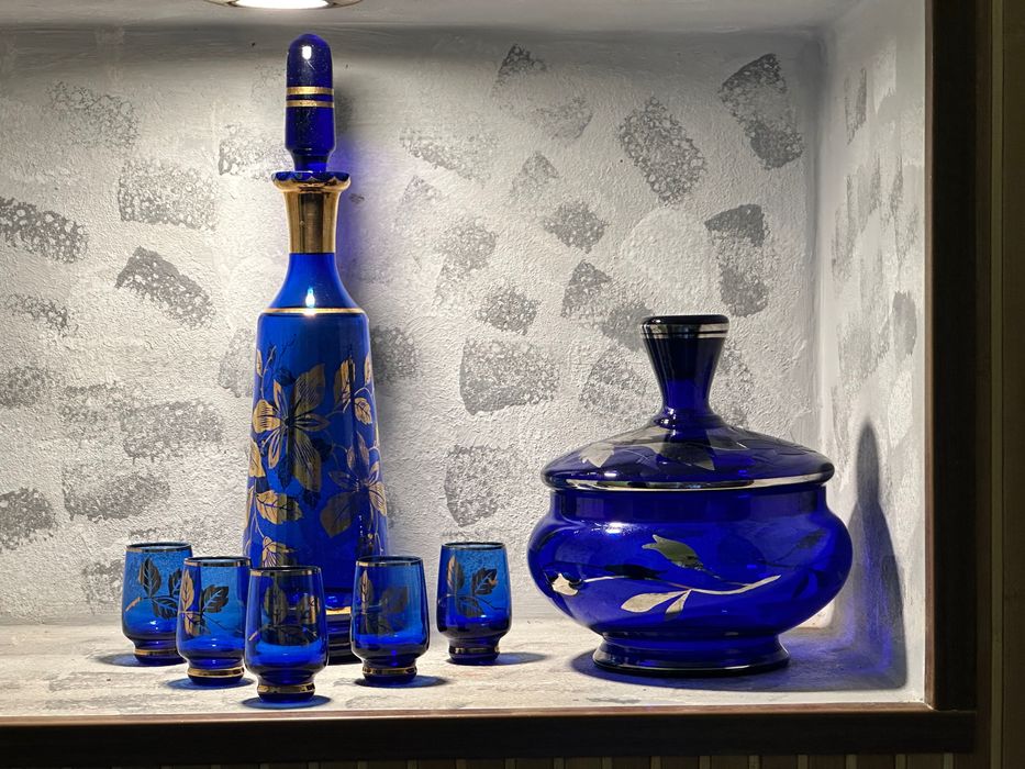 ⸻  Продам вінтажний набір із кобальтового скла Bohemia Crystal (Чехословаччина, до 80-х років