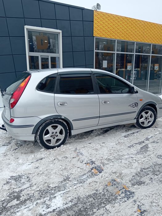 Продам Nissan Almera Tino 2,0 автомат, газ- бензин. По техпаспорту