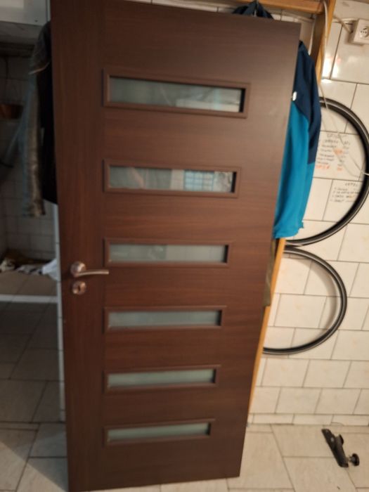 Drzwi wewnętrzne lokalowe 6 szt + ościeżnice