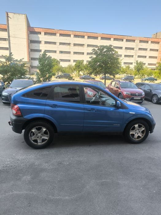 Продам Ssang Yong Action 2.0 4wd