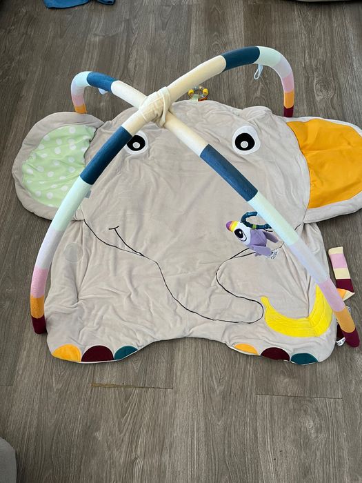 Tapete atividades bebé