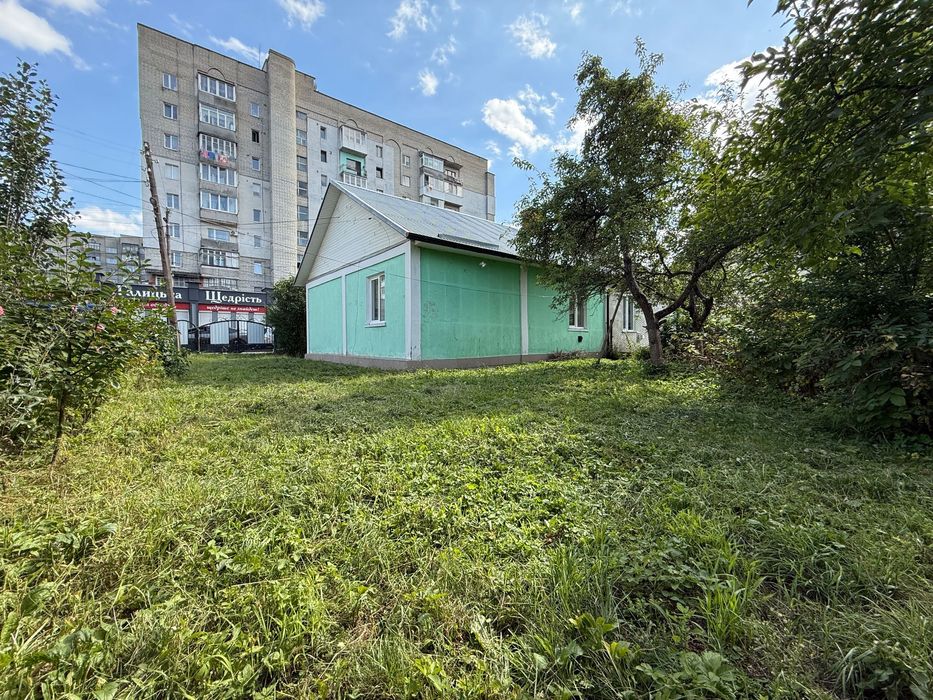 Половина Будинку в гарному районі міста. Ділянка 5 сот.!Вул.Бачинської