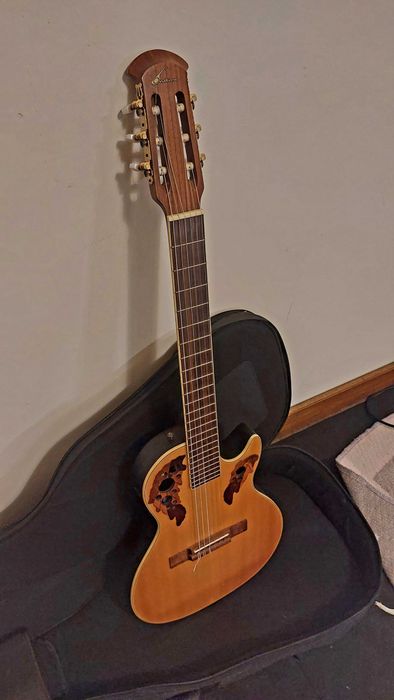 Guitarra Ovation Celebrity CV63-4 Made in Korea - Viper Nylon String + Saco Ovation Novo