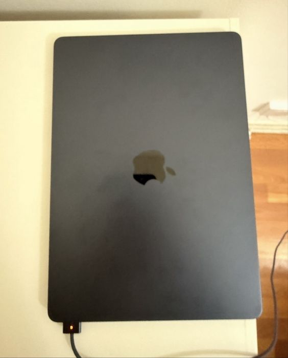 MacBook Air M4 13” | 16gb Ram e 512gb Armazenamento