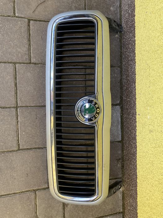 Решетка ришітка Skoda Octavia Skoda Fabia Школа Фабіа