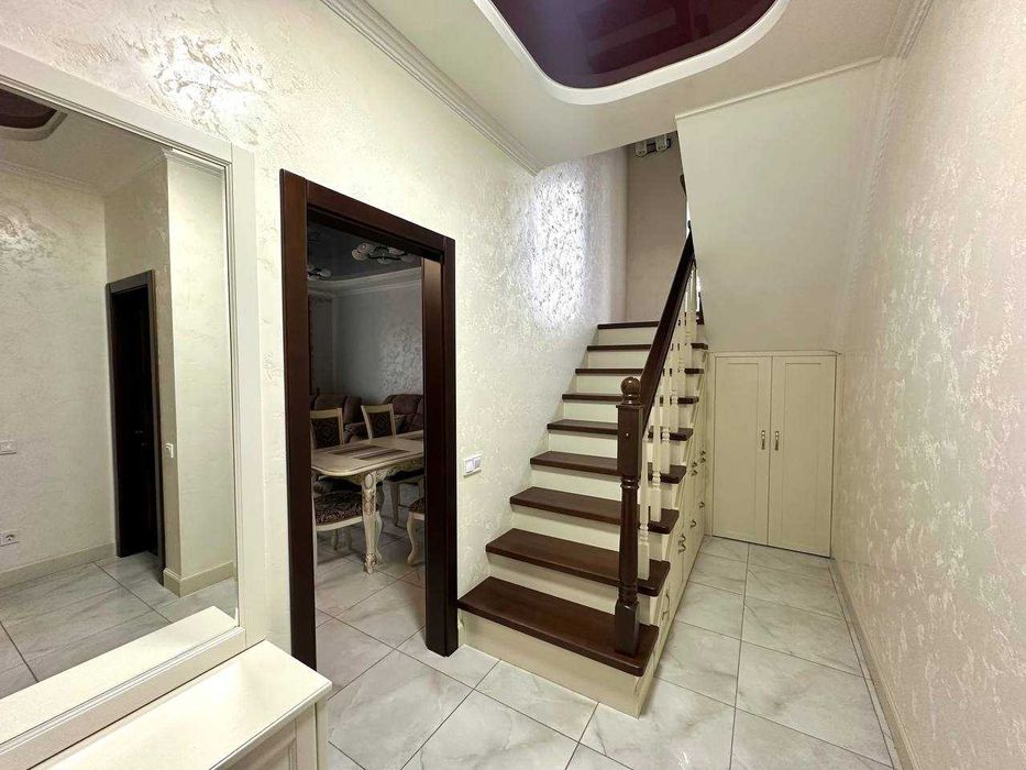 Продаж двоповерхового дуплексу 126,3м2; м.Буча  вул.Ватутіна  ID:776