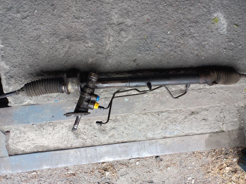 Продам рулевую рейку и стартер шевроле авео т250.