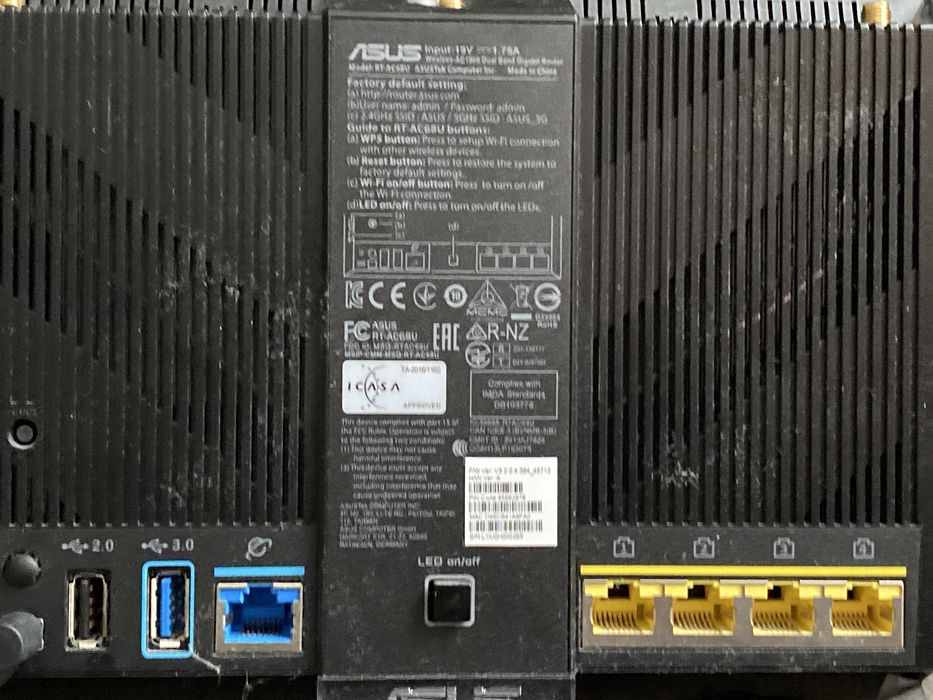 Router Asus RT-AC68u