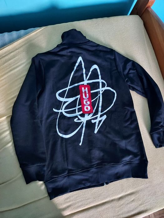 Bluzy męskie premium z wyszywanym logo.  Od S do XXL