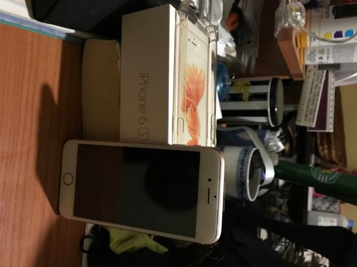 iPhone 6s 32 GB in excellent condition64729754250114123