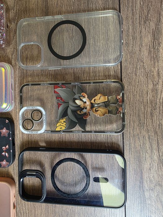 11x etui do iPhone 15 zestaw