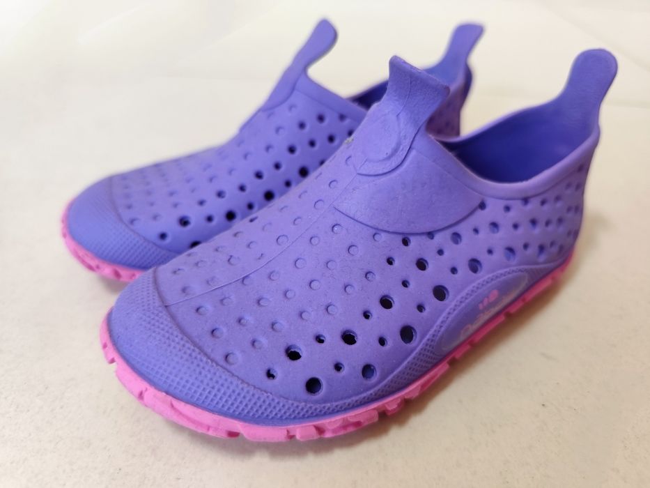 Aquashoes para Menina - Decathlon (T. 25)