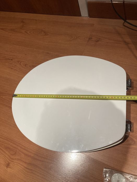 Tampa sanita em madeira lacada branco