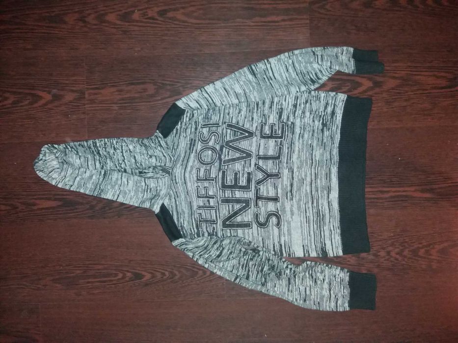 camisola de rapaz -7-8 anos