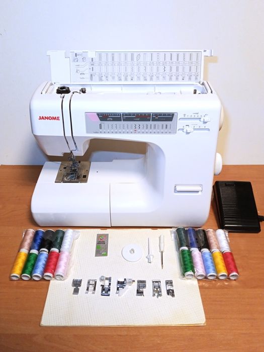 Швейная JANOME 7518, Металл 10кг, Японка, Настроена, полный комплект