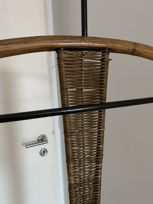 Cabide em ferro e verga