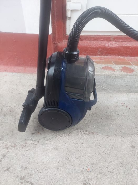 Пилосос Bosch б/у на запчастини