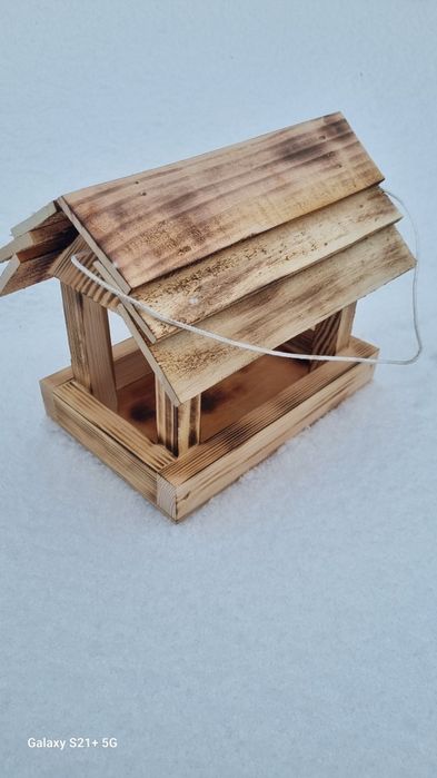 Кормушка для птиц