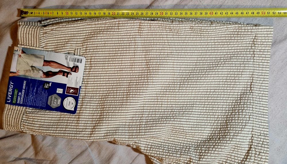 Calções bermudas novas por estrear n 48
L
Pvp 19eur
Vendo para desocup