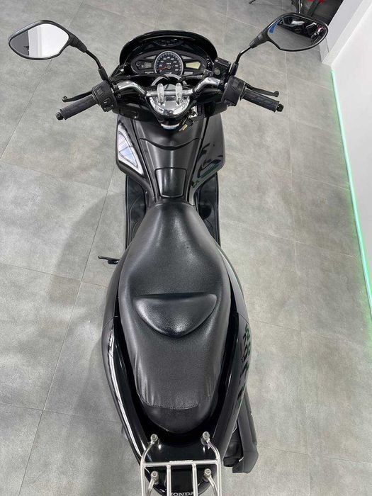 Скутер Honda PCX 125