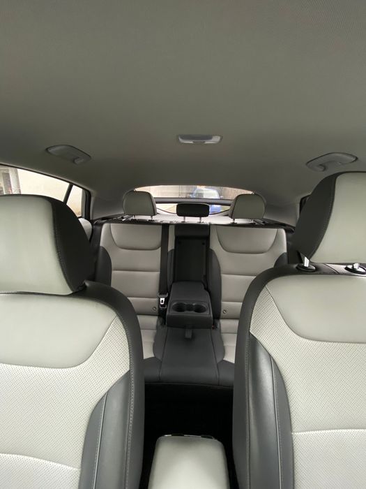 Hyundai Ioniq Platinum Exclusive