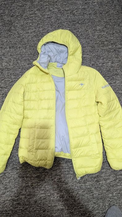 Яскравий пуховик фірмовий Kangaroos