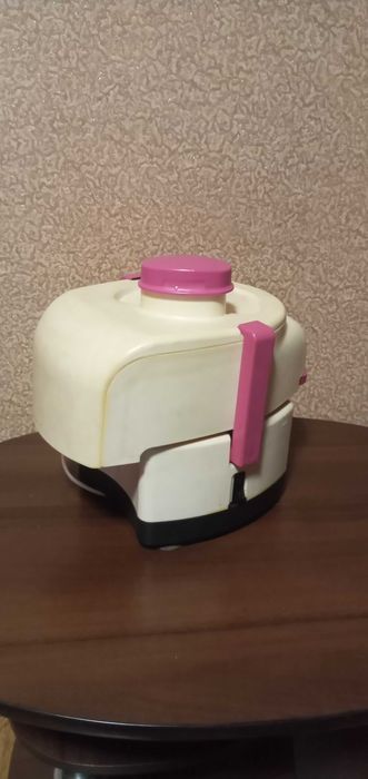 2 Соковыжималки-шинковки.