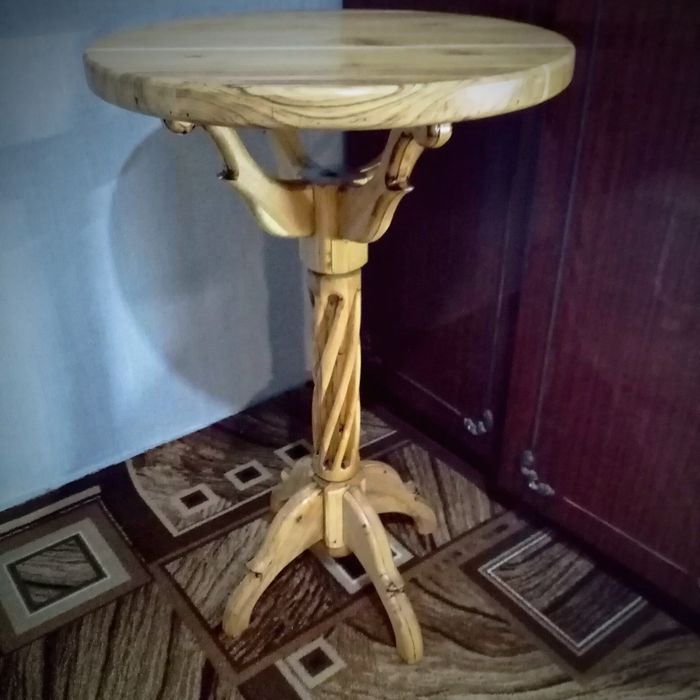 Журнальний столик(ручна робота)