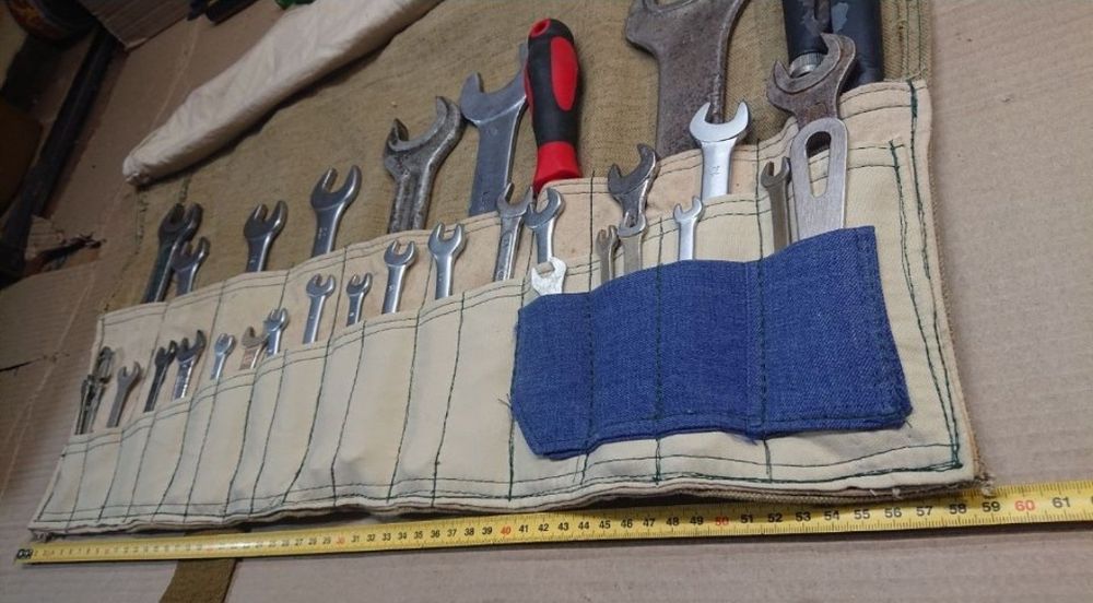 Чехол для ручного инструмента
Военного образца
Материал Брезент, сукно