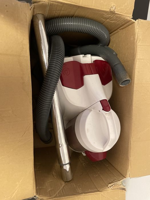 aspirador kunft  700W