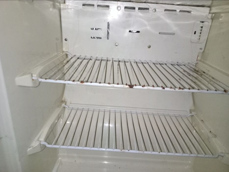 Холодильник Вірпул 1.80 см