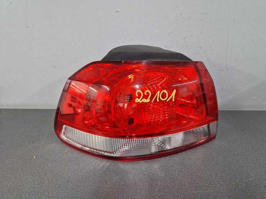 Volkswagen Golf VI 5D HB 08-13r. Lampa Lewy Tył