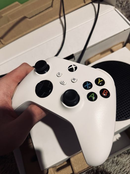 Xbox series S 512 гб идеал