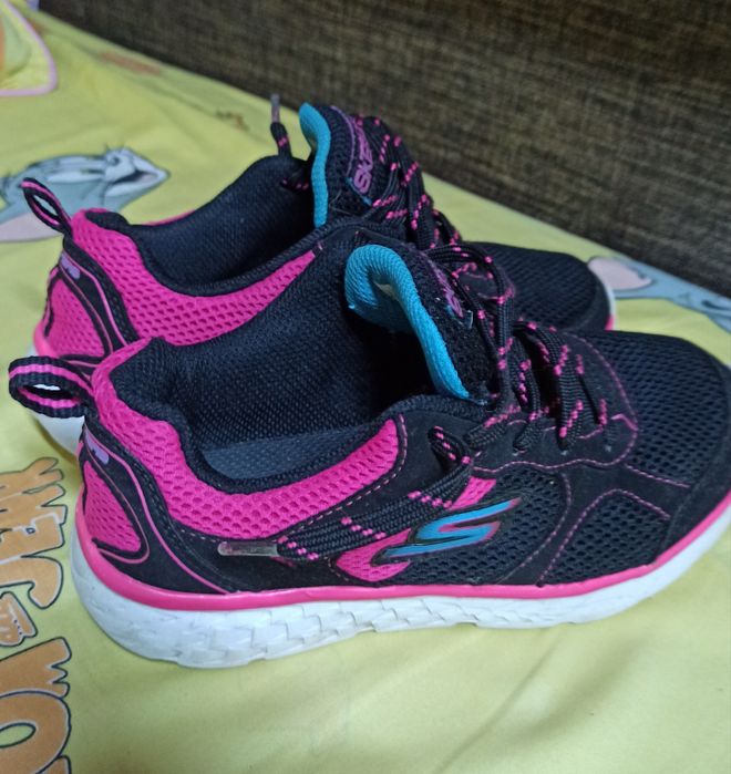 Продам кросівки 30 розмір