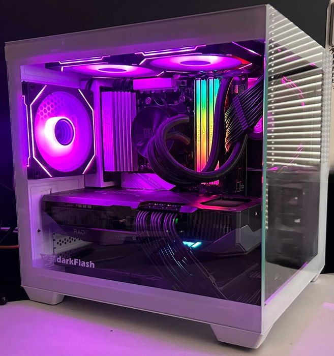 Komputer Gaimngowy AMD Radeon RX9070XT Ryzen 9800X3D AM5 Biały