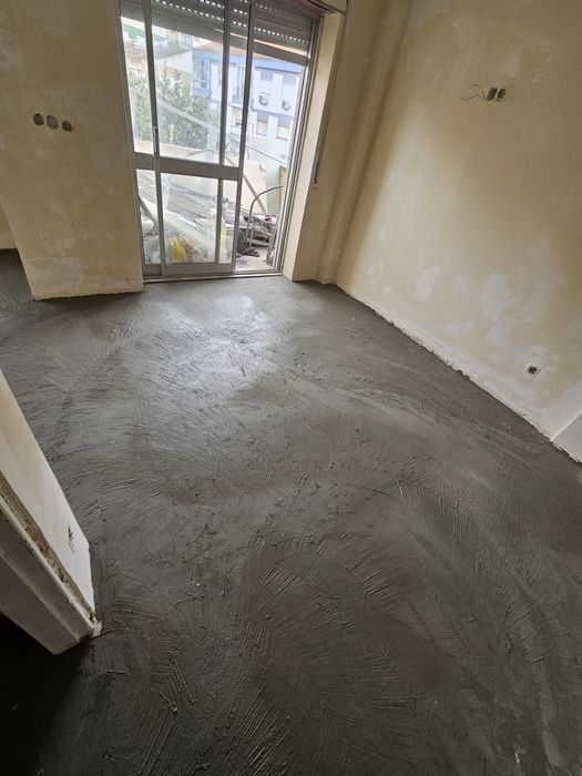 Reparação e pinturas de paredes e faichadas