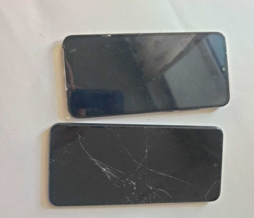 лот смартфонів 13шт. Motorola/Redmi/Samsung робочі та на запчастини