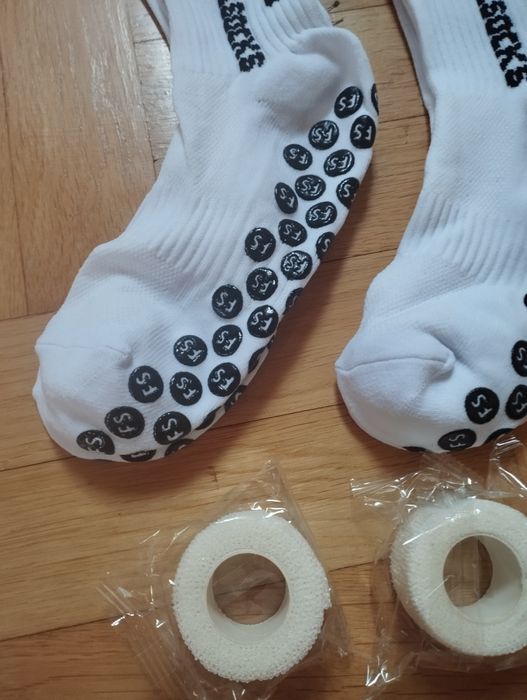 Zestaw piłkarski skarpety i taśmy 3 sztuki białe