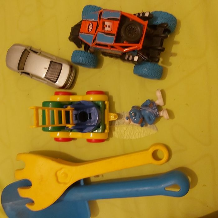 Машинки в ассортименте