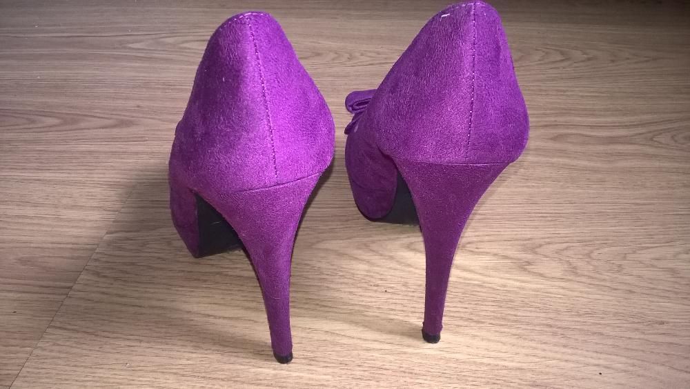 fioletowe buciki na platformie