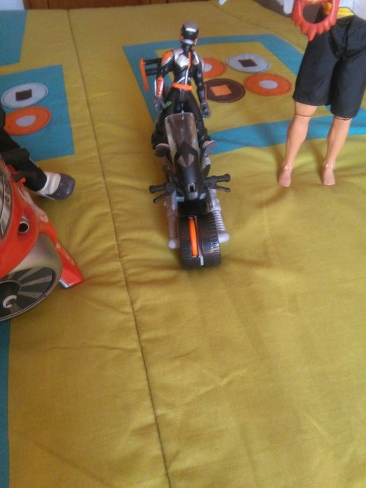 Action Man Assorted, Hulk and Iron Man64286301628803123