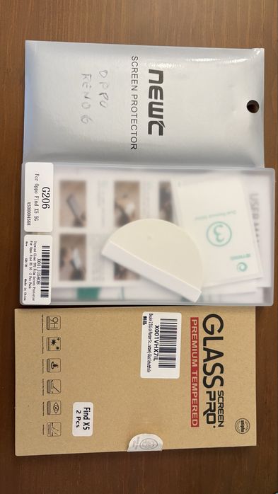 OPPO reno 6 e OPPO find x5