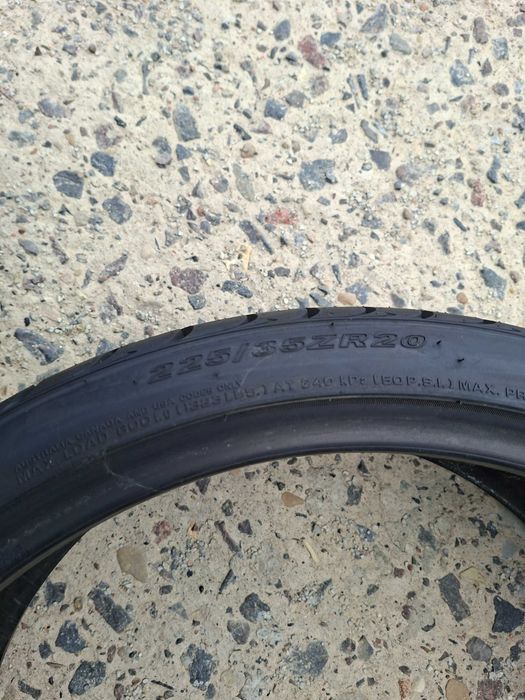 Шини 2шт 225/35 R20 Nexen N8000.