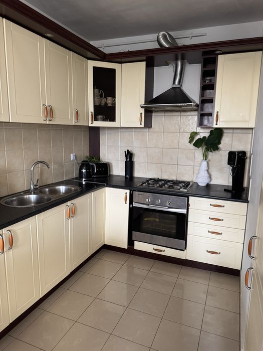 kuchnia wraz ze sprzętem