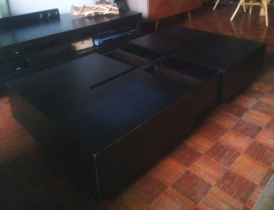 Mesa de Centro com Arrumação, madeira maciça