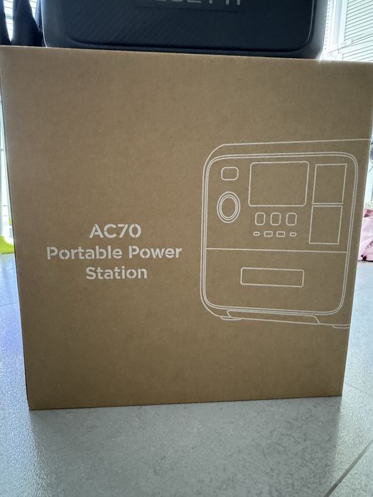 Зарядна станція Bluetti AC70 768Wh/ 1000wh