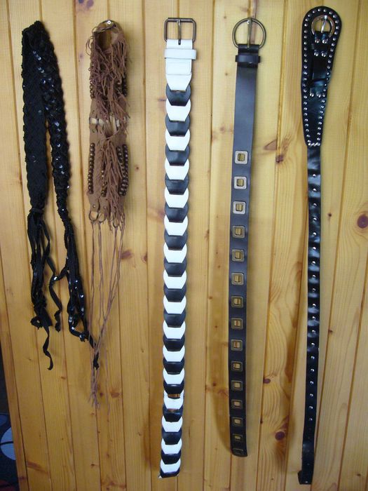 Ремінь жіночий вінтаж зі своєї колекції одним лотом