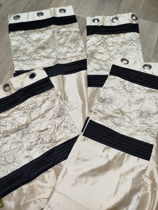 Готовая Штора с лентой для крючков